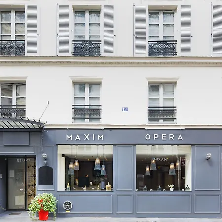 Hotel Maxim Opera 4*