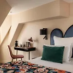 Maxim Opera Hotel 4*