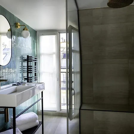 Maxim Opera 4* باريس