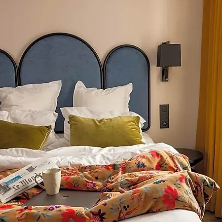 Maxim Opera Hotel 4*