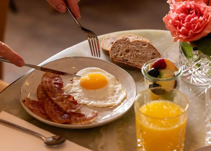 Maxim Opera 4* Paris