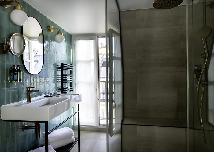 Maxim Opera 4* Paris