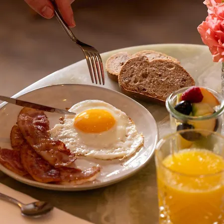 Maxim Opera 4* パリ