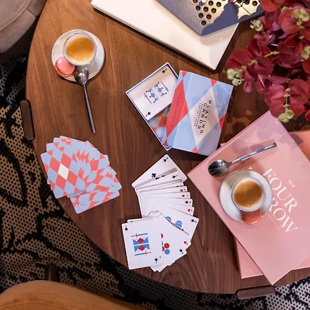 Maxim Opera ホテル 4*