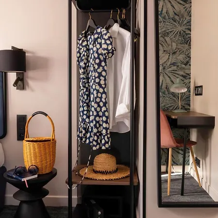 Maxim Opera ホテル