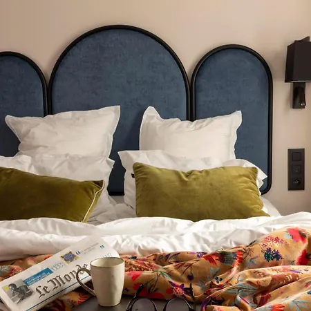 Maxim Opera ホテル 4*