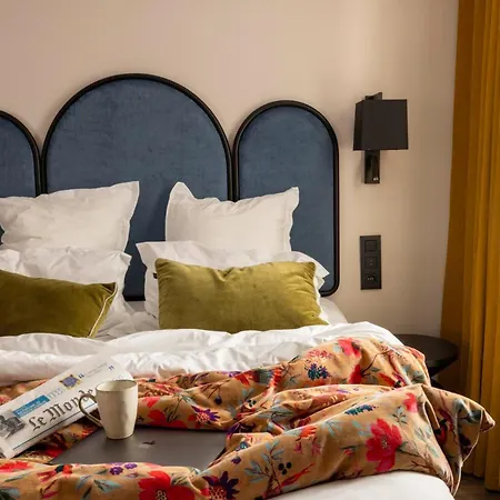 Maxim Opera ホテル