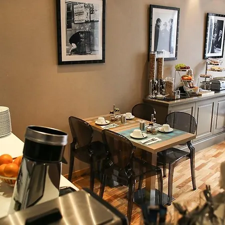 Hotel Maxim Opera 4*