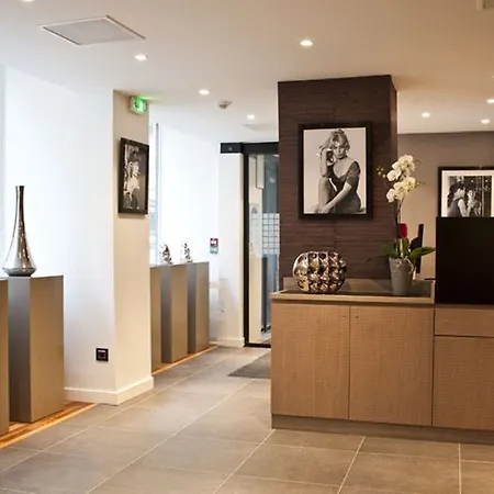 Maxim Opera Hotel 4*